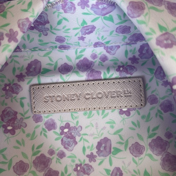 Stoney Clover Lane Wildflower book bag - Picture 2 of 13